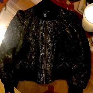 Black quilted jacket little bit of puffed sleeves